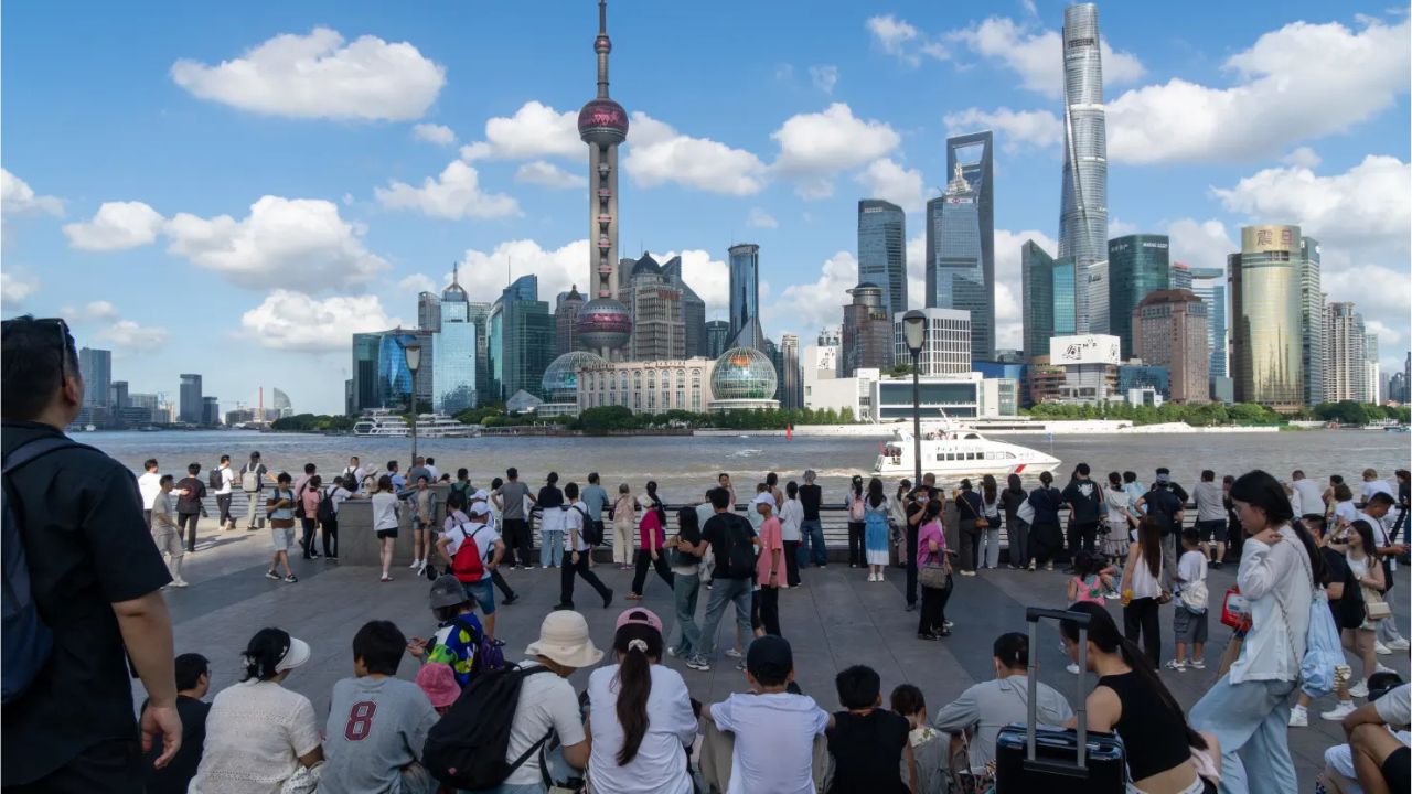 Hang Seng Index Falls