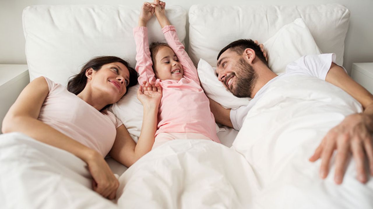 How Long Should Babies Sleep with Their Parents Pediatricians Reveal How Old a Child Should Be Before They Sleep Alone!